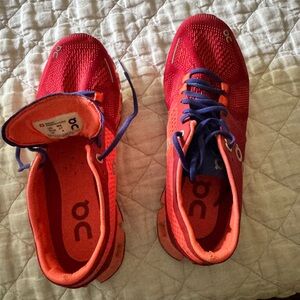 On Running women’s Sneakers